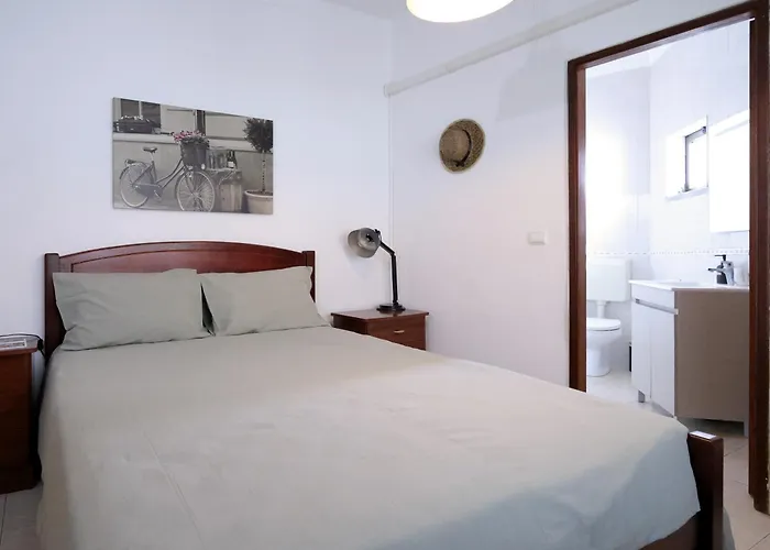 Portuguesa بيت ضيافة Alpiarça